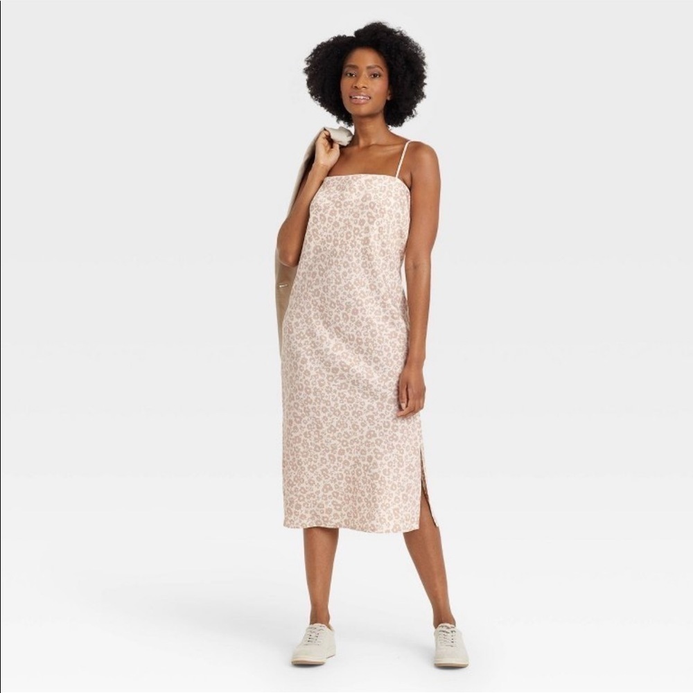 Women's Apron Slip Floral Print Dress A New Day™ Cream Size XL